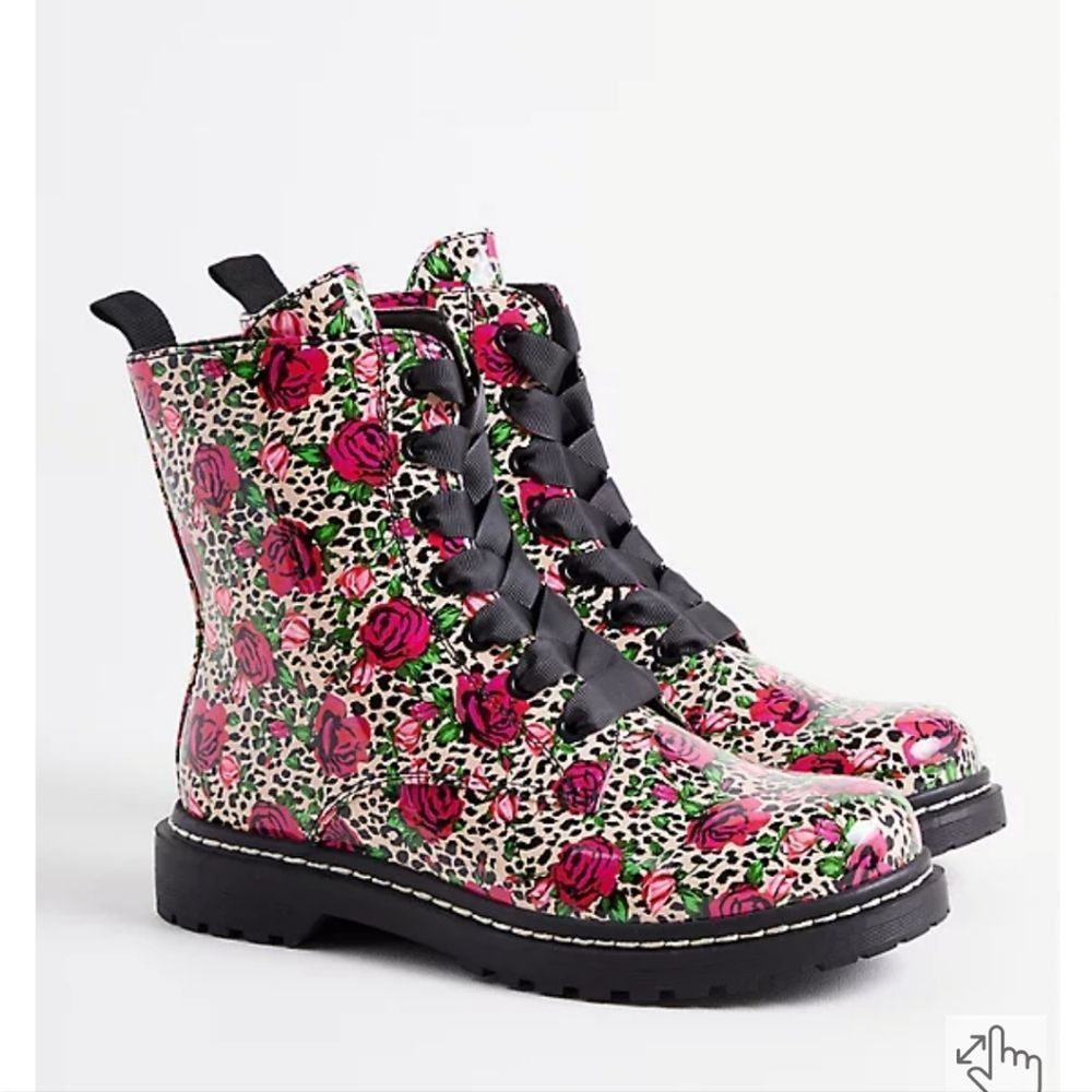 NEW Torrid Betsey Johnson Leopard & Rose combat boots